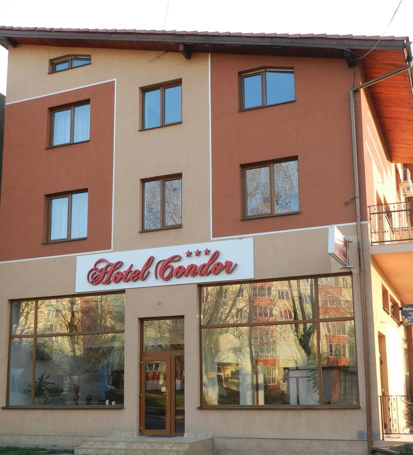 Hotel Condor Oravita Zewnętrze zdjęcie