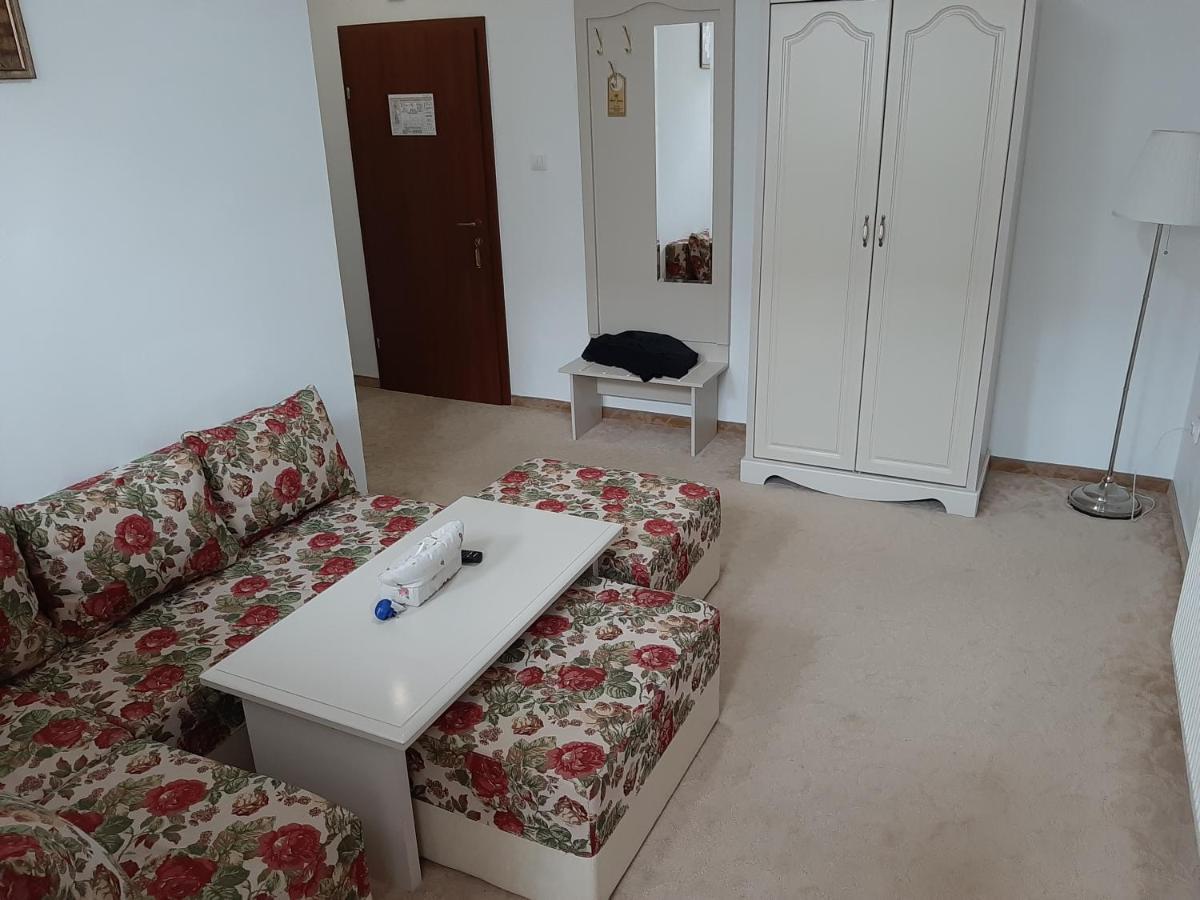 Hotel Condor Oravita Zewnętrze zdjęcie